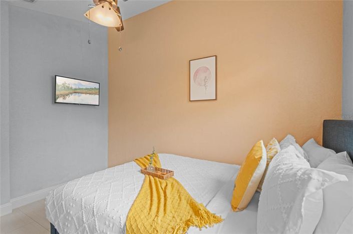 Image No.17-5 Bed Property for sale