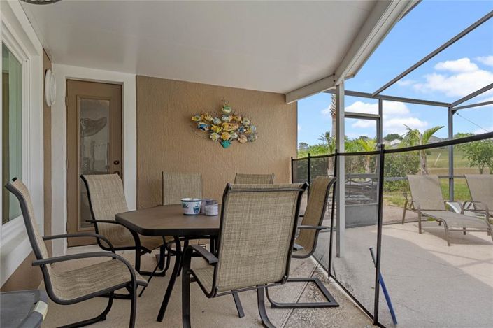 Image No.27-5 Bed Property for sale