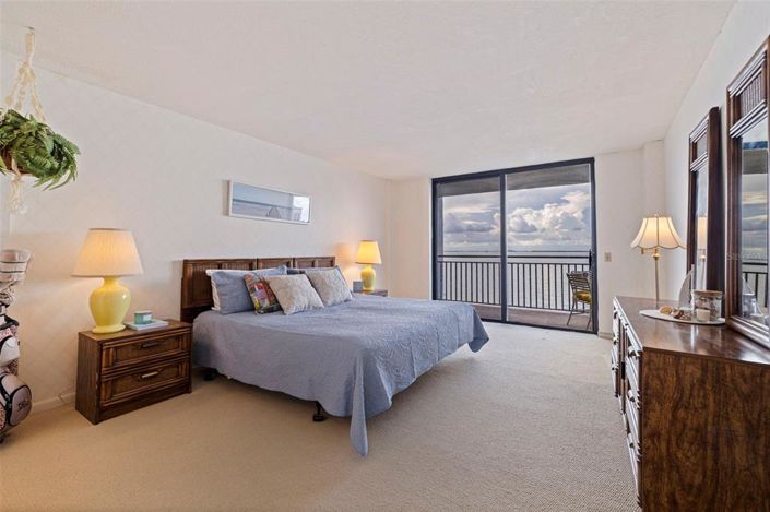 Image No.18-2 Bed Property for sale