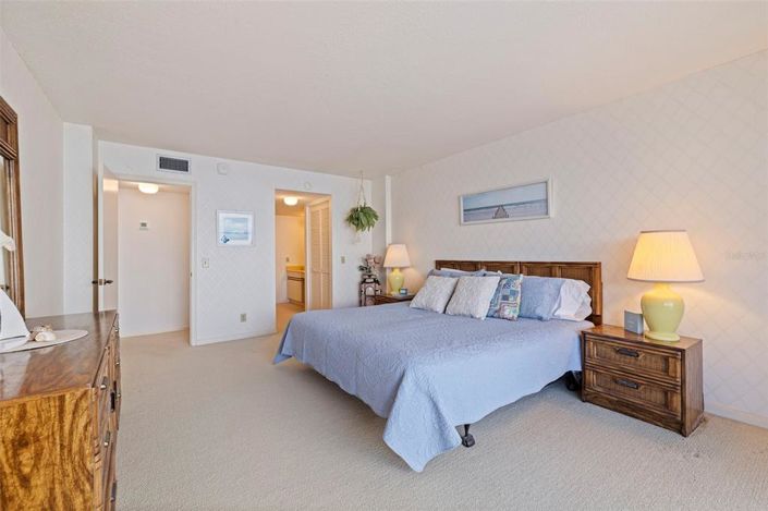 Image No.19-2 Bed Property for sale