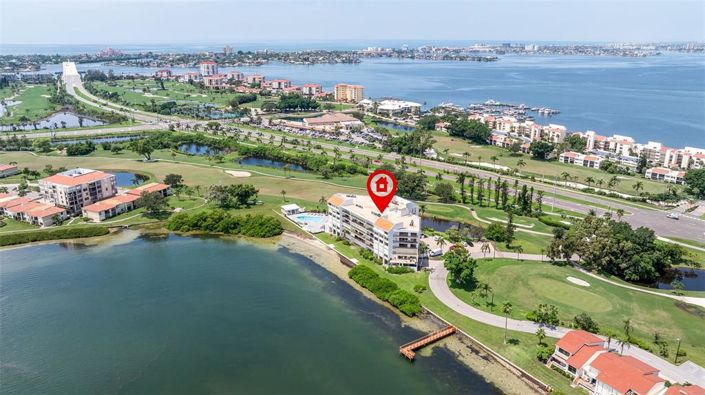 Image No.2-Propriété de 2 chambres à vendre à St. Petersburg