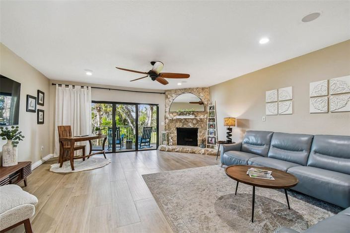 Image No.12-Propriété de 2 chambres à vendre à Treasure Island