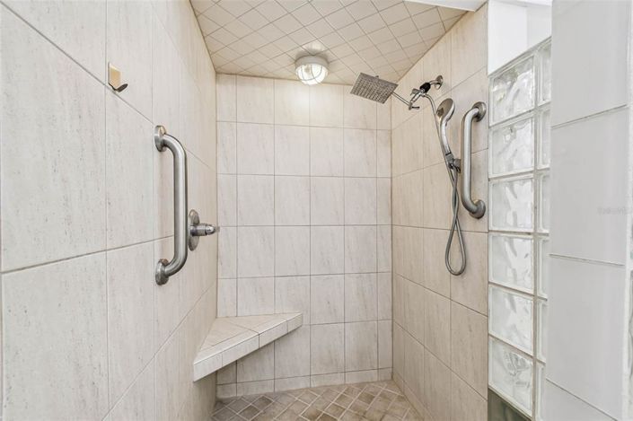 Image No.43-Propriété de 2 chambres à vendre à Treasure Island