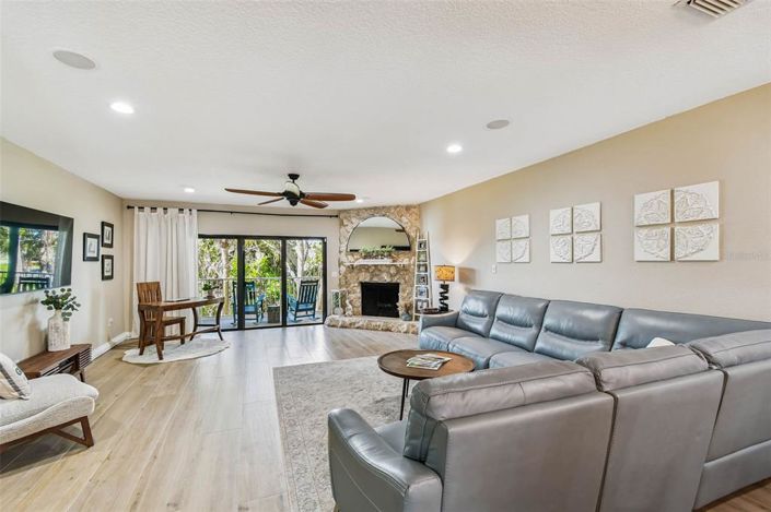 Image No.9-Propriété de 2 chambres à vendre à Treasure Island