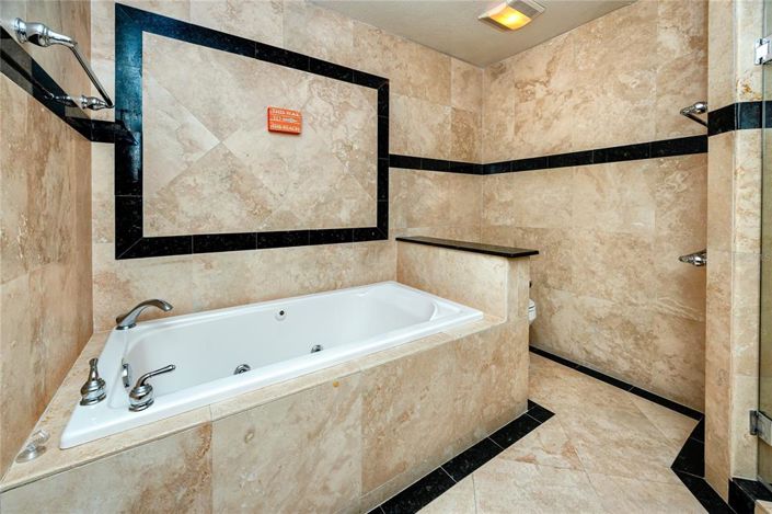 Image No.16-2 Bed Townhouse for sale