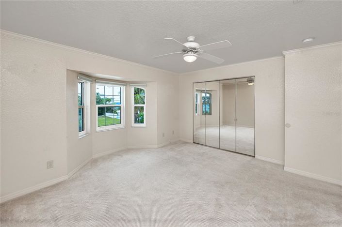 Image No.21-2 Bed Townhouse for sale