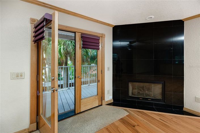 Image No.27-2 Bed Townhouse for sale