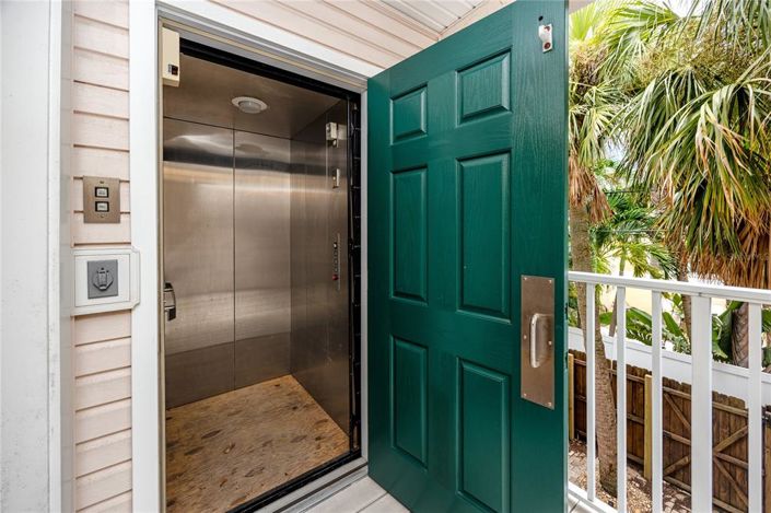 Image No.28-2 Bed Townhouse for sale