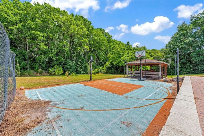 Image No.25-5 Bed Property for sale