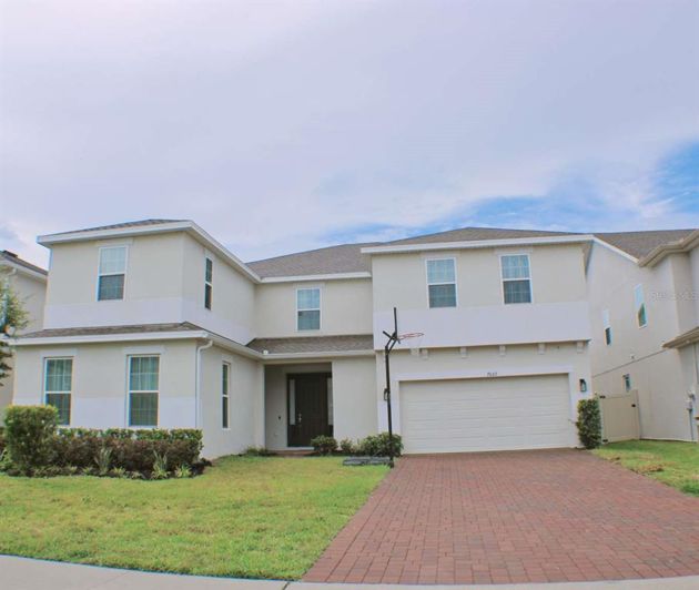 Image No.1-6 Bed Property for sale