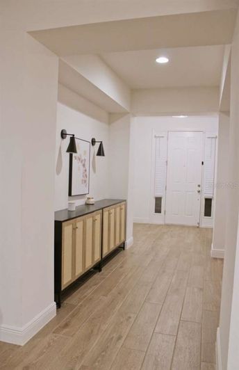 Image No.12-6 Bed Property for sale