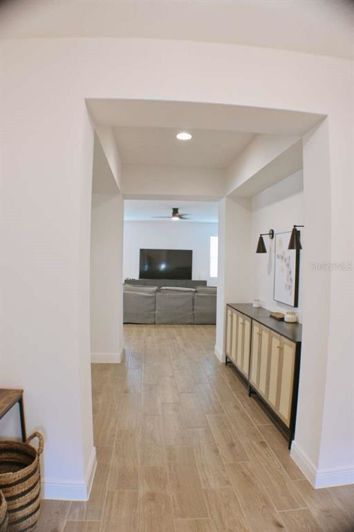 Image No.14-6 Bed Property for sale