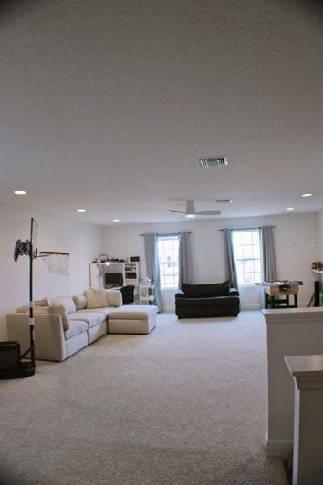 Image No.23-6 Bed Property for sale