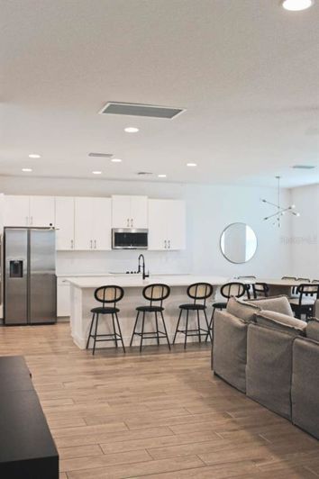 Image No.3-6 Bed Property for sale