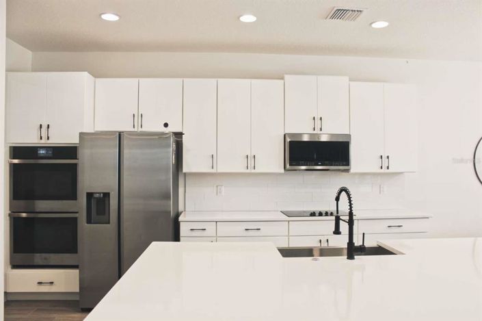 Image No.7-6 Bed Property for sale