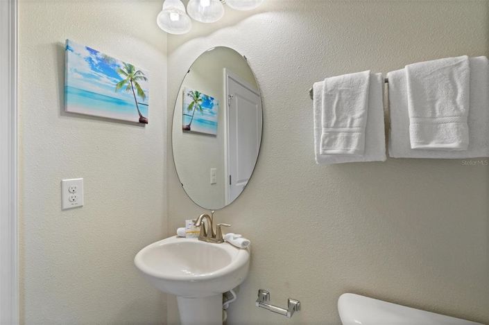 Image No.16-6 Bed Property for sale