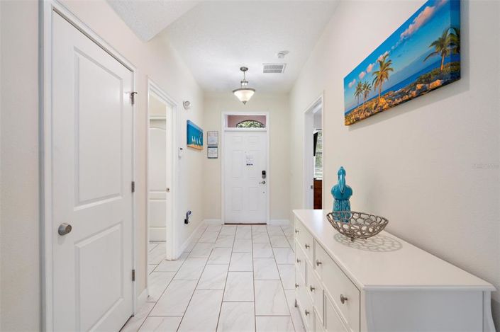 Image No.2-6 Bed Property for sale