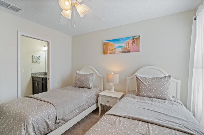 Image No.27-6 Bed Property for sale