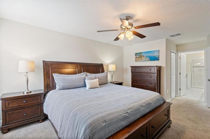 Image No.32-6 Bed Property for sale