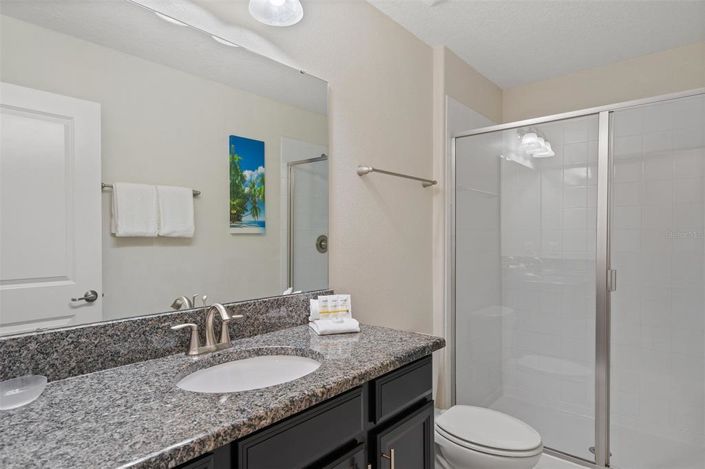 Image No.33-6 Bed Property for sale