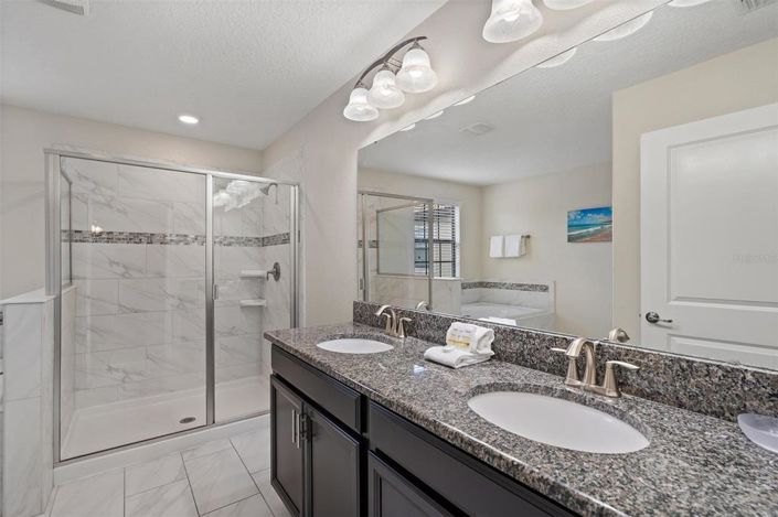 Image No.34-6 Bed Property for sale