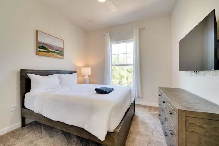 Image No.12-5 Bed Townhouse for sale