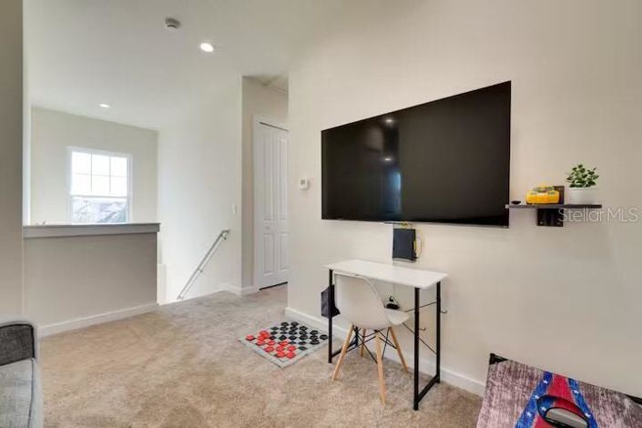 Image No.13-5 Bed Townhouse for sale