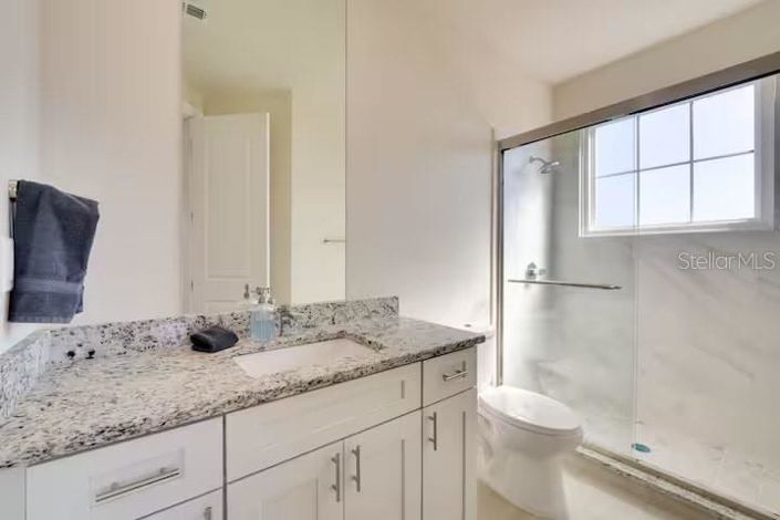 Image No.19-5 Bed Townhouse for sale