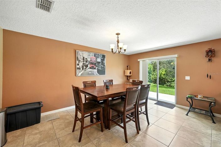 Image No.16-Propriété de 4 chambres à vendre à Kissimmee