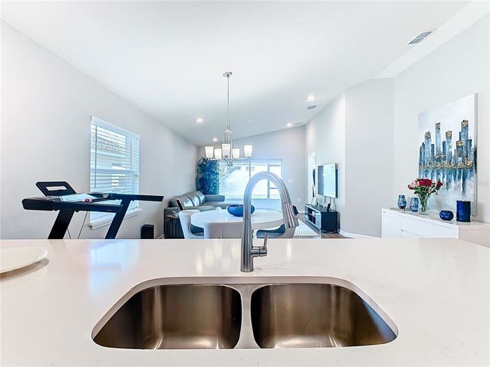 Image No.13-3 Bed Property for sale