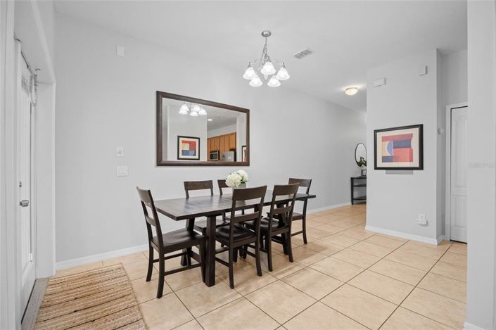 Image No.15-4 Bed Townhouse for sale