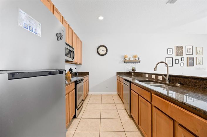 Image No.17-4 Bed Townhouse for sale