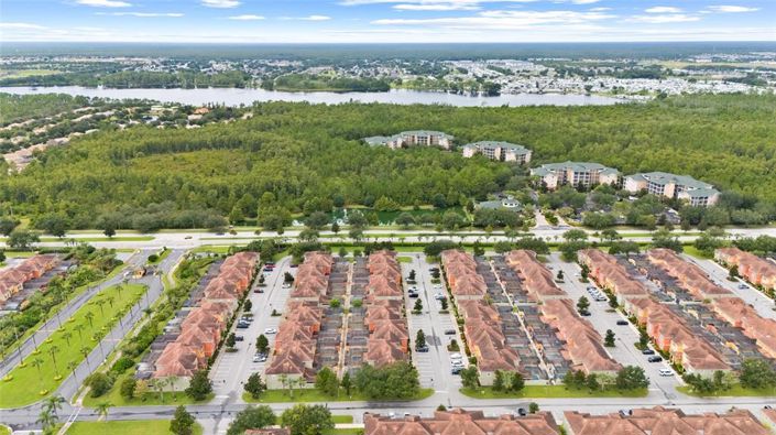 Image No.70-4 Bed Townhouse for sale