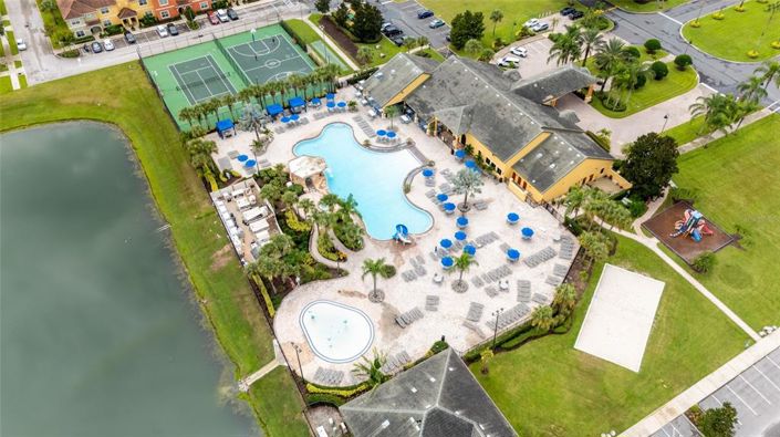 Image No.77-4 Bed Townhouse for sale