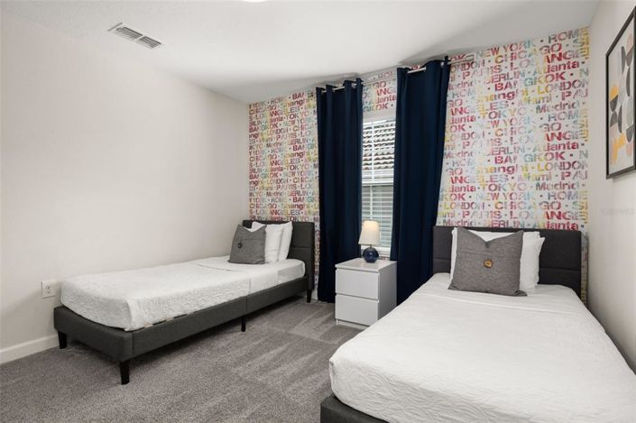 Image No.29-5 Bed Townhouse for sale