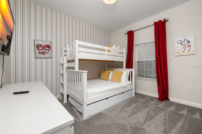 Image No.6-5 Bed Townhouse for sale