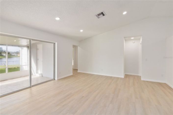 Image No.18-4 Bed Property for sale