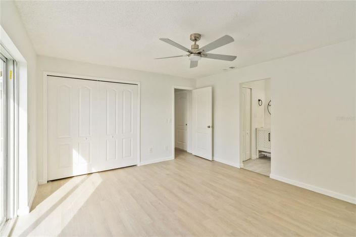 Image No.25-4 Bed Property for sale