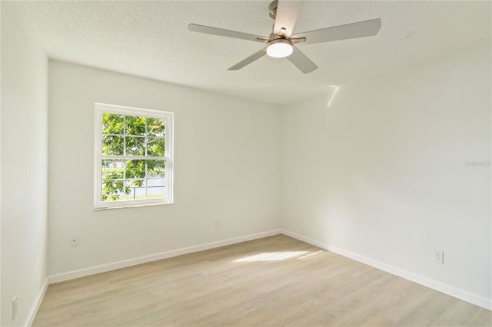 Image No.26-4 Bed Property for sale