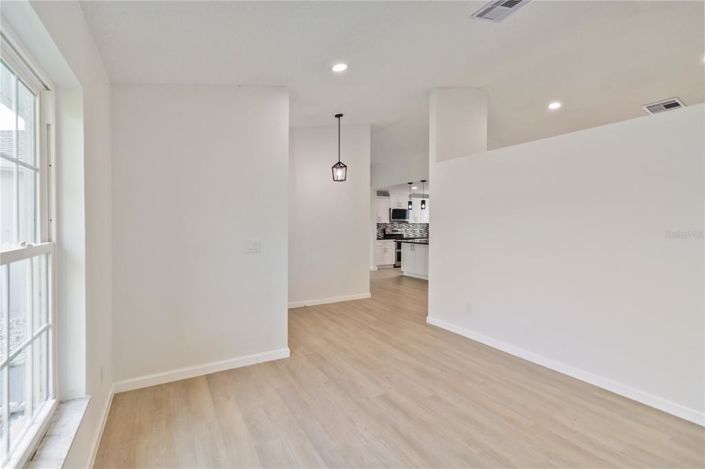 Image No.7-4 Bed Property for sale