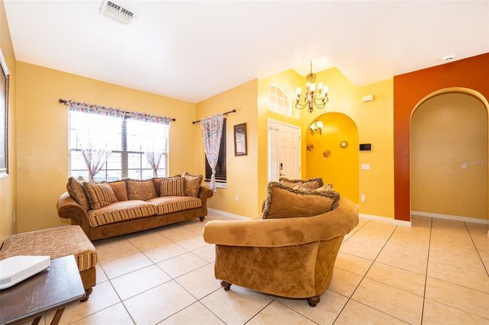 Image No.4-Propriété de 4 chambres à vendre à Kissimmee