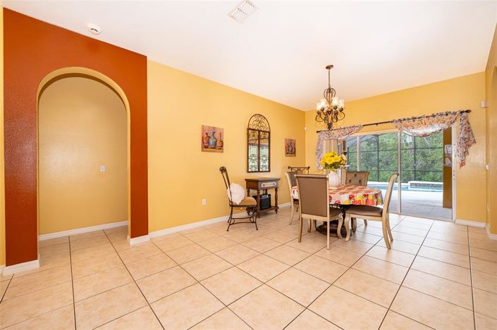 Image No.5-Propriété de 4 chambres à vendre à Kissimmee