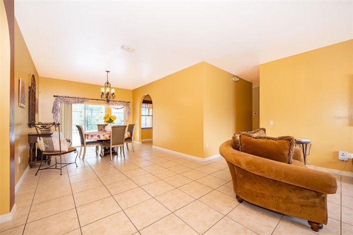 Image No.6-Propriété de 4 chambres à vendre à Kissimmee