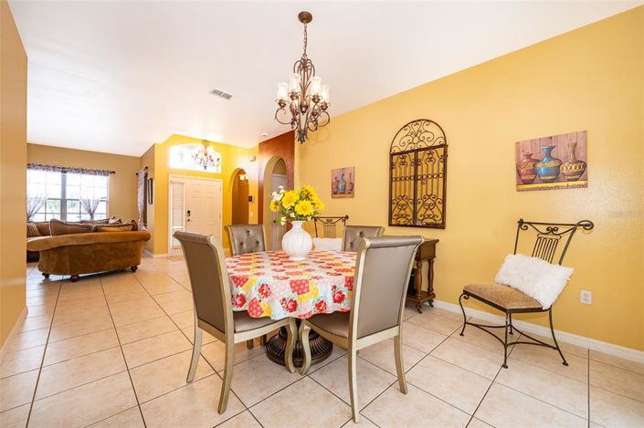 Image No.7-Propriété de 4 chambres à vendre à Kissimmee