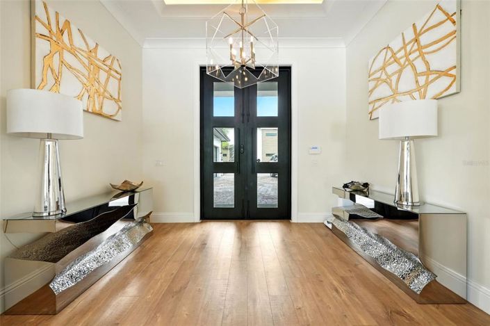 Image No.4-7 Bed Property for sale