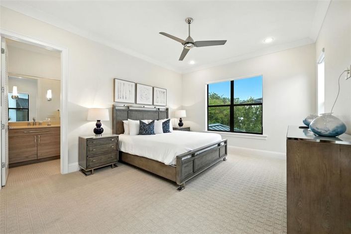 Image No.41-7 Bed Property for sale