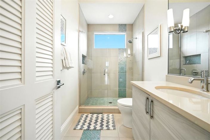 Image No.53-7 Bed Property for sale