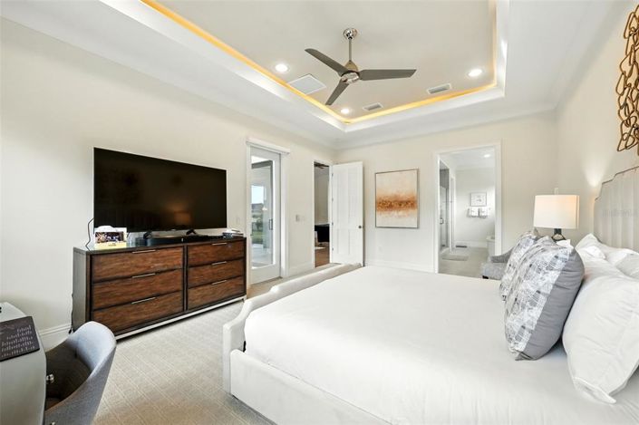 Image No.66-7 Bed Property for sale