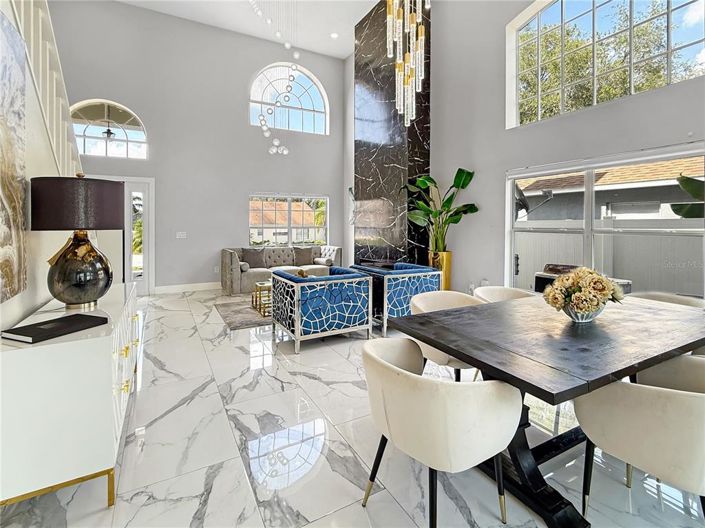 Image No.4-4 Bed Property for sale