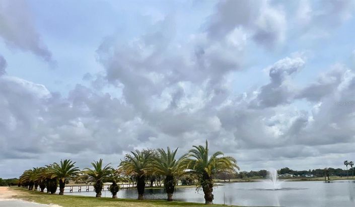 Image No.19-3 Bed Townhouse for sale